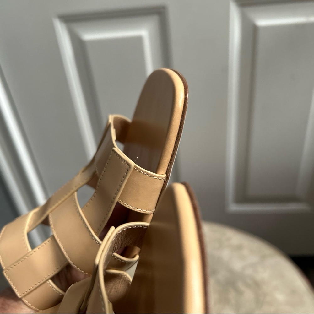 New Burberry women’s Beige leather Lattice Slides Sz 40/10 made in Italy - Picture 10 of 16